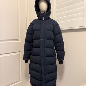 Aritzia Midnight Blue the Super Puff